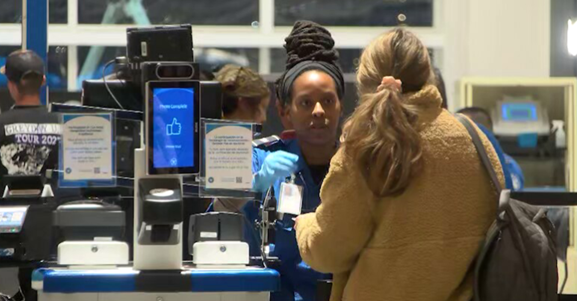 A partir de febrero, la TSA cobrará 45 dólares por la verificación de identidad a viajeros sin REAL ID